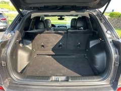 Used 2019 Jeep Cherokee 4d SUV 4WD Limited 3.2L at Clutts Auto Sales near Hazard, KY