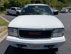 Used 2003  GMC Sonoma Pickup 4WD Crew Cab ZR5 at Clutts Auto Sales near Hazard&comma; KY