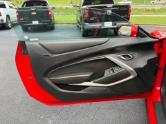 Used 2019  Chevrolet Camaro 2d Convertible 1LT V6 at Clutts Auto Sales near Hazard&comma; KY