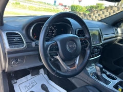 Used 2019 Jeep Grand Cherokee 4d SUV 4WD Laredo Altitude at Clutts Auto Sales near Hazard, KY