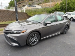 Used 2021  Toyota Camry SE Auto at Clutts Auto Sales near Hazard&comma; KY
