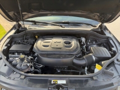 Used 2020  Jeep Grand Cherokee 4d SUV 2WD Laredo at Clutts Auto Sales near Hazard&comma; KY