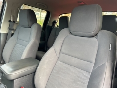 Used 2022  Nissan Frontier Crew Cab 4x4 S Auto at Clutts Auto Sales near Hazard, KY