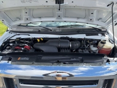 Used 2019  Ford Econoline Cutaway E350 Chassis Van 138" DRW at Clutts Auto Sales near Hazard&comma; KY
