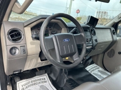 Used 2008  Ford Super Duty F-350 4WD Reg Cab XL SRW at Clutts Auto Sales near Hazard&comma; KY