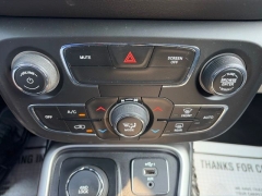 Used 2021  Jeep Compass 80th Anniversary 4x4 at Clutts Auto Sales near Hazard&comma; KY