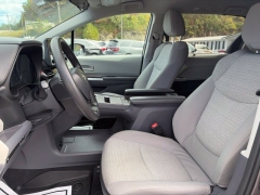 Used 2023  Toyota Sienna LE FWD 8-Passenger at Clutts Auto Sales near Hazard&comma; KY