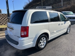 Used 2010  Chrysler Town & Country 4d Wagon Touring at Clutts Auto Sales near Hazard&comma; KY