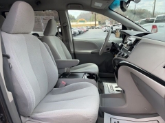 Used 2012  Toyota Sienna 4d Wagon LE V6 at Clutts Auto Sales near Hazard&comma; KY