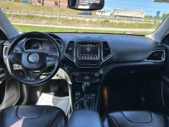 Used 2020 Jeep Cherokee 4d SUV 4WD Trailhawk 3.2L at Clutts Auto Sales near Hazard, KY