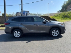 Used 2022  Toyota Highlander LE FWD at Clutts Auto Sales near Hazard&comma; KY