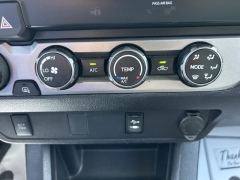 Used 2019 Toyota Tacoma 4WD Access Cab SR V6 at Clutts Auto Sales near Hazard, KY