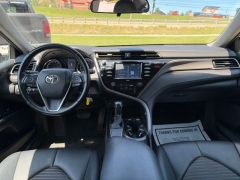 Used 2020  Toyota Camry 4d Sedan SE at Clutts Auto Sales near Hazard&comma; KY