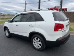 Used 2013  Kia Sorento 4d SUV AWD LX V6 at Clutts Auto Sales near Hazard&comma; KY
