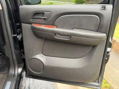 Used 2013  Chevrolet Avalanche 4d SUV 4WD LTZ at Clutts Auto Sales near Hazard&comma; KY