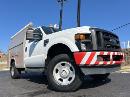 Used 2008 Ford Super Duty F-350 4WD Reg Cab XL SRW at Clutts Auto Sales near Hazard, KY