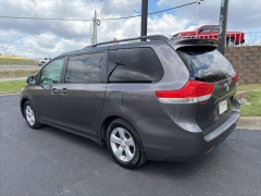 Used 2012  Toyota Sienna 4d Wagon LE V6 at Clutts Auto Sales near Hazard&comma; KY