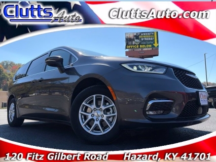 Used 2023 Chrysler Pacifica Touring L FWD at Clutts Auto Sales near Hazard, KY