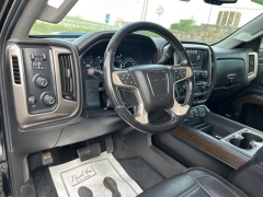 Used 2019 GMC Sierra 3500 4WD Crew Cab Denali DRW at Clutts Auto Sales near Hazard, KY