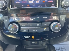 Used 2020  Nissan Rogue 4d SUV AWD SV at Clutts Auto Sales near Hazard, KY