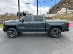 Used 2017  Chevrolet Silverado 1500 4WD Crew Cab LT Z71 at Clutts Auto Sales near Hazard&comma; KY