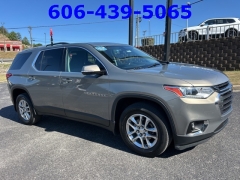 Used 2018 Chevrolet Traverse 4d SUV AWD LT Cloth w/1LT at Clutts Auto Sales near Hazard, KY