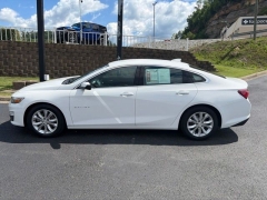 Used 2020  Chevrolet Malibu 4d Sedan LT at Clutts Auto Sales near Hazard&comma; KY