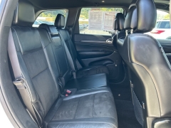 Used 2019 Jeep Grand Cherokee 4d SUV 4WD Laredo Altitude at Clutts Auto Sales near Hazard, KY