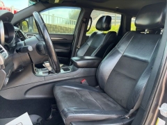 Used 2020  Jeep Grand Cherokee 4d SUV 2WD Laredo at Clutts Auto Sales near Hazard&comma; KY