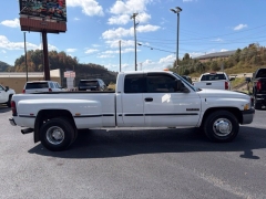Used 2002  Dodge Ram 3500 2WD Quad Cab SLT at Clutts Auto Sales near Hazard&comma; KY