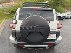 Used 2013  Toyota FJ Cruiser 4d SUV 4WD Auto at Clutts Auto Sales near Hazard&comma; KY