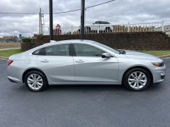 Used 2020  Chevrolet Malibu 4d Sedan LT at Clutts Auto Sales near Hazard, KY