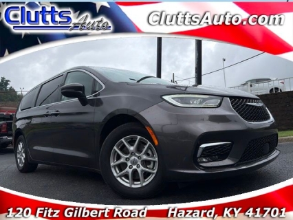 Used 2023 Chrysler Pacifica Touring L FWD at Clutts Auto Sales near Hazard, KY