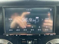 Used 2018  Jeep Wrangler JK Unlimited 4d SUV 4WD Sahara Altitude at Clutts Auto Sales near Hazard&comma; KY