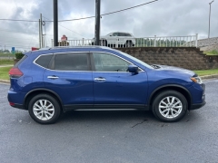 Used 2018 Nissan Rogue 4d SUV AWD SV at Clutts Auto Sales near Hazard, KY
