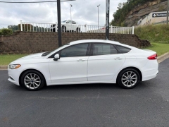 Used 2017  Ford Fusion 4d Sedan SE 2&period;5L at Clutts Auto Sales near Hazard&comma; KY