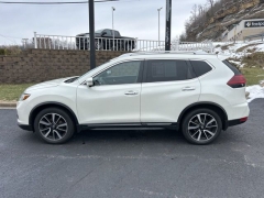 Used 2018  Nissan Rogue 4d SUV AWD SL at Clutts Auto Sales near Hazard&comma; KY