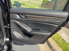 Used 2018  Honda Accord Sedan 4d Touring 2&period;0T at Clutts Auto Sales near Hazard&comma; KY