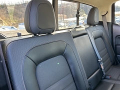 Used 2021  GMC Canyon 4WD Crew Cab 128" AT4 w/Leather at Clutts Auto Sales near Hazard, KY