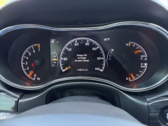 Used 2020  Jeep Grand Cherokee 4d SUV 2WD Laredo at Clutts Auto Sales near Hazard&comma; KY