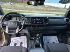 Used 2018  Toyota Tacoma 4WD Access Cab TRD Off-Road at Clutts Auto Sales near Hazard, KY