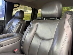 Used 2004  GMC Sierra 2500 4WD Crew Cab HD at Clutts Auto Sales near Hazard&comma; KY