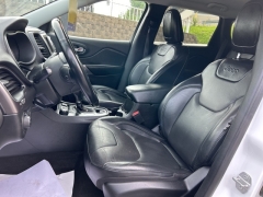 Used 2020 Jeep Cherokee 4d SUV 4WD Latitude Plus Altitude 3.2L at Clutts Auto Sales near Hazard, KY