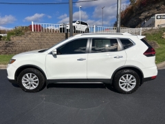 Used 2020  Nissan Rogue 4d SUV AWD SV at Clutts Auto Sales near Hazard, KY