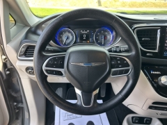 Used 2020  Chrysler Pacifica 4d Wagon Touring at Clutts Auto Sales near Hazard, KY