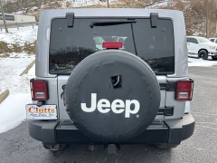 Used 2018  Jeep Wrangler JK Unlimited 4d SUV 4WD Sahara Altitude at Clutts Auto Sales near Hazard&comma; KY