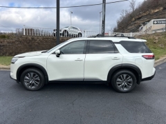Used 2022  Nissan Pathfinder SV 4WD at Clutts Auto Sales near Hazard&comma; KY