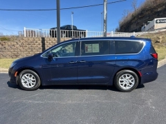 Used 2020  Chrysler Pacifica 4d Wagon Touring at Clutts Auto Sales near Hazard&comma; KY