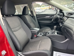 Used 2018  Nissan Rogue 4d SUV AWD SV at Clutts Auto Sales near Hazard, KY