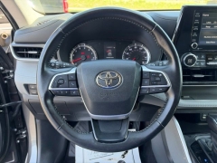 Used 2022  Toyota Highlander LE FWD at Clutts Auto Sales near Hazard&comma; KY